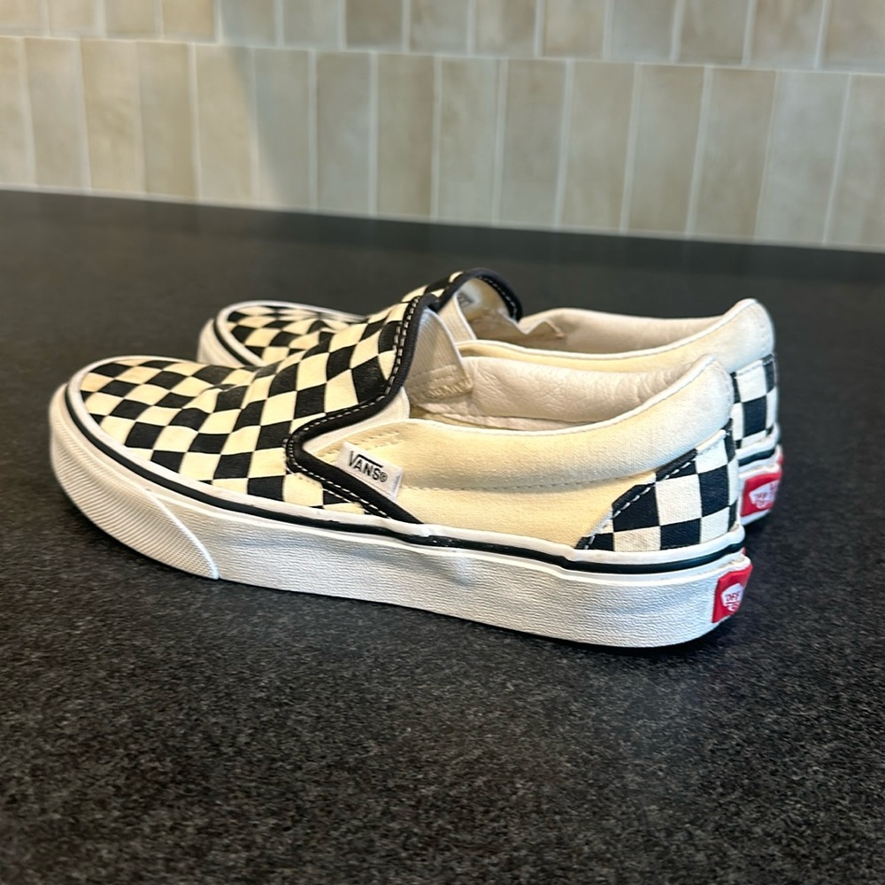 vans slip on checkerboard kids 4.5